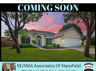 4 Mystic Ct, Mansfield, TX 76063