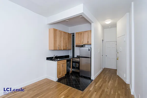 Rented by LC Lemle Real Estate Group | media 3