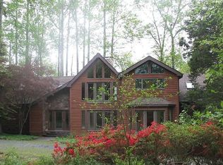 2020 Wingfield Rd, Charlottesville, VA 22901