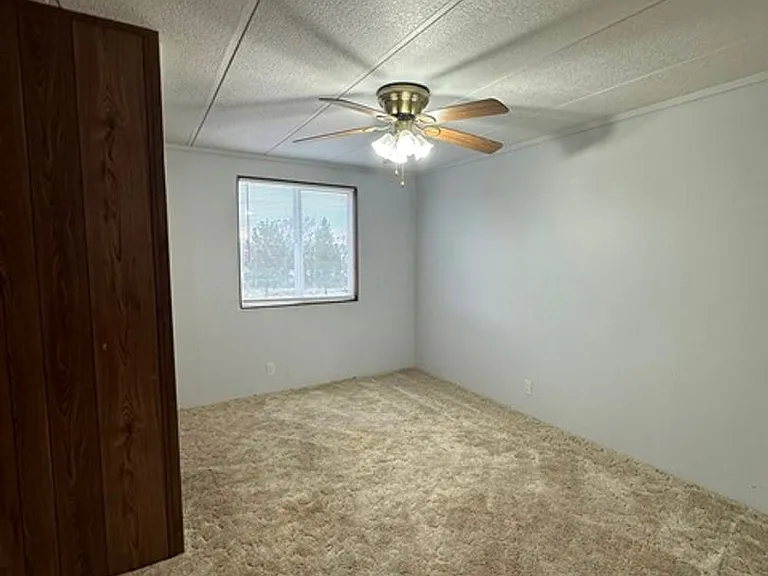 2346 Frontage Rd — Photo 9