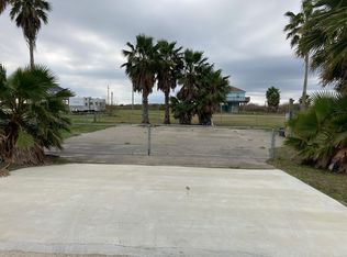 879 S Jacks Rd, Crystal Beach, TX 77650