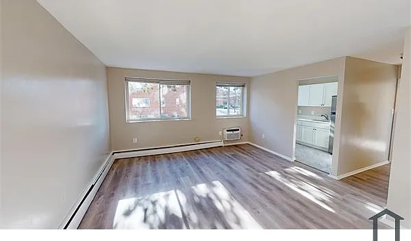 2930 Knox Pl SE #103