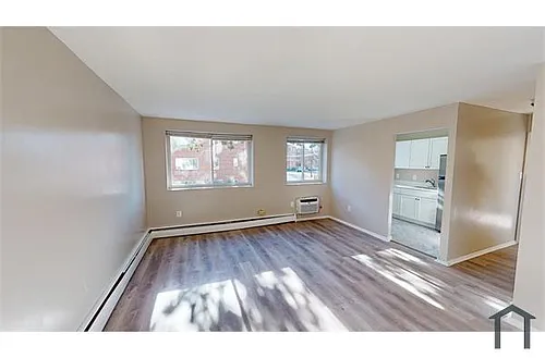 2930 Knox Pl SE Photo 1