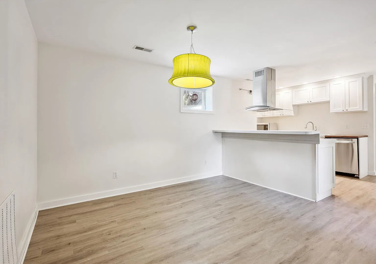 7717 Carroll Ave — Photo 2
