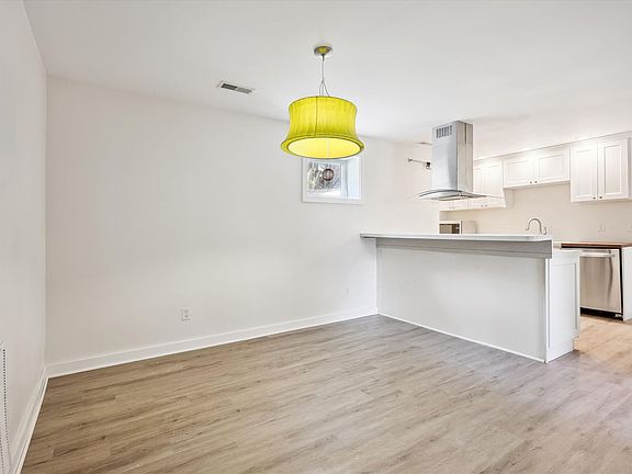 3rd image of 7717 Carroll Ave #2