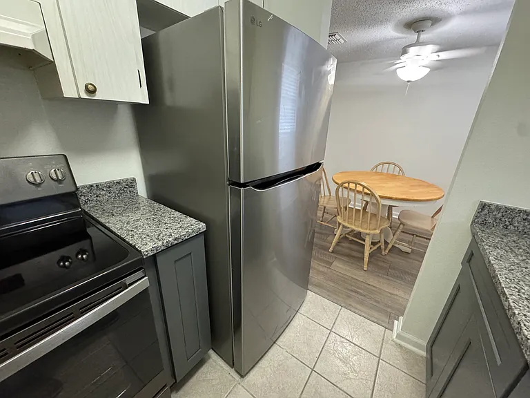 8440 Old Post Rd #102 — Photo 15