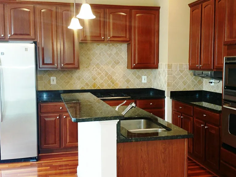 557 Cedar Spring St — Photo 12