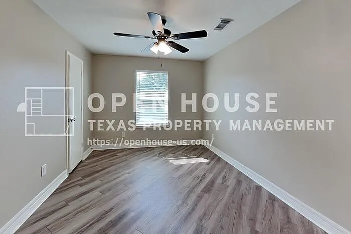 19526 Rocky Bank Dr — Photo 11