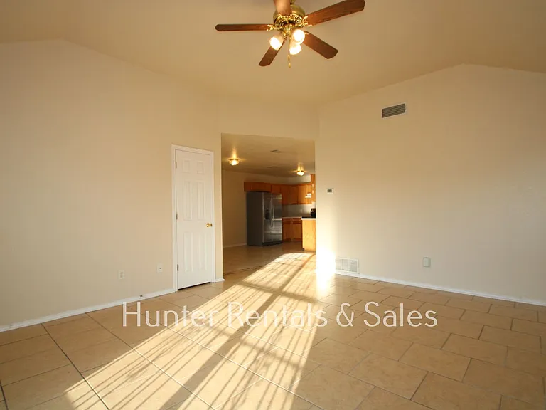 4403B July Dr — Photo 9