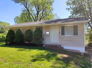 10800 Glen Garry Rd, Saint Louis, MO 63137