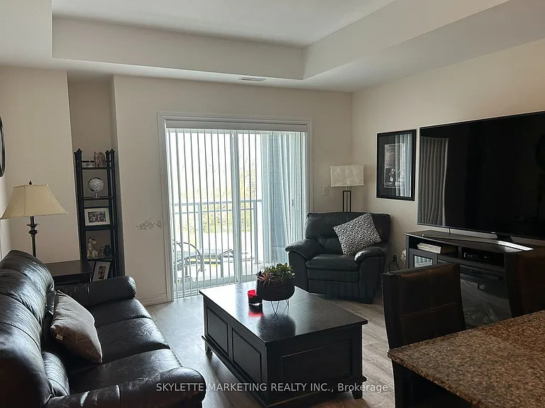 680 Gordon St #413 — Photo 5