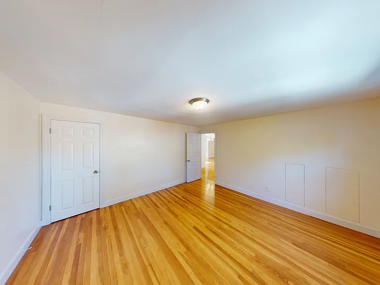 14 Louise Rd — Photo 13
