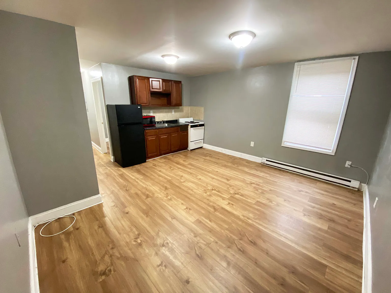 2 bed, $999 — Photo 2