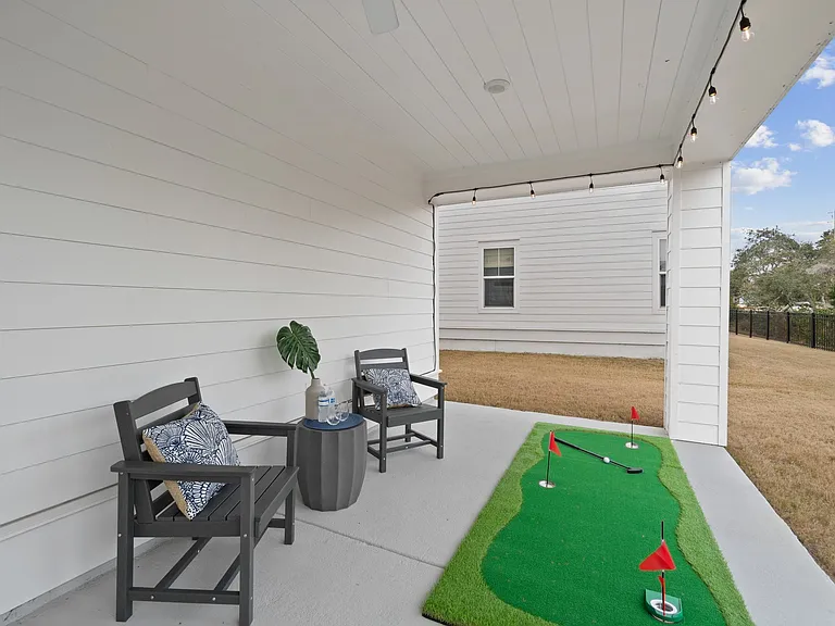 49 Seaboard Ln — Photo 64