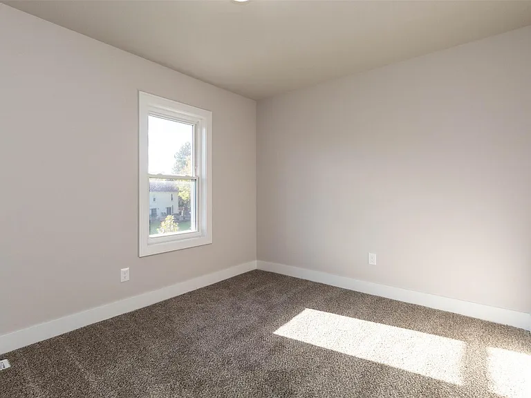 5485 Hammersmith Dr — Photo 38