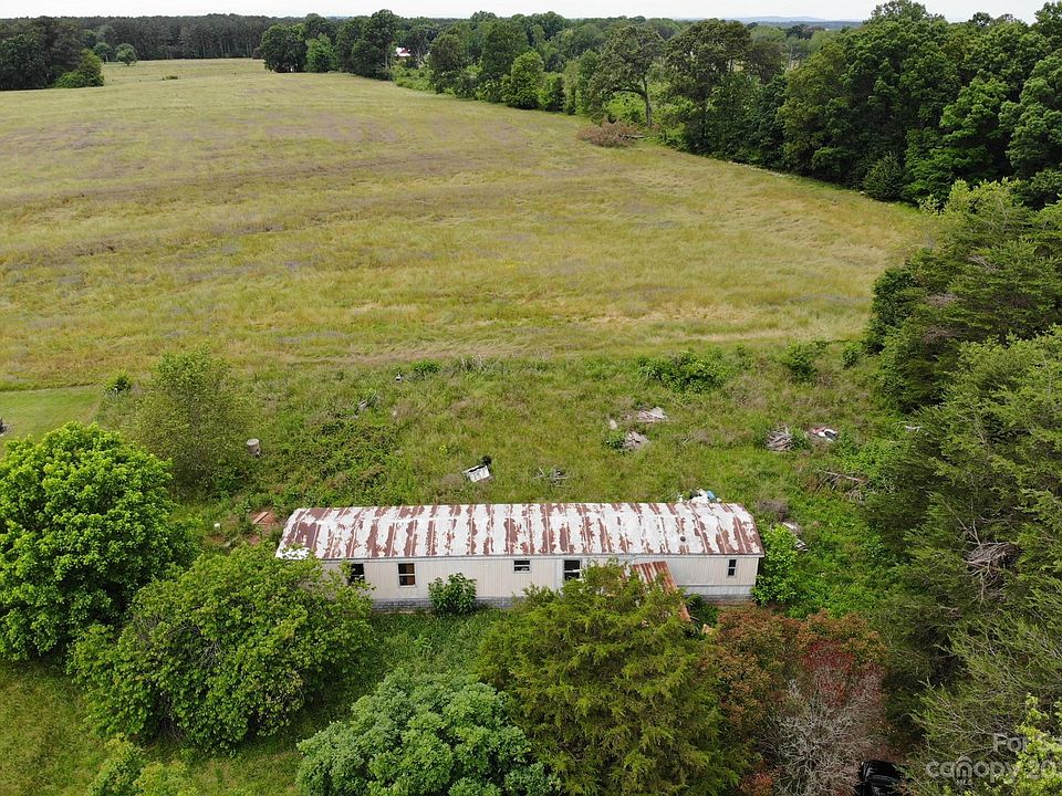 1st image of 805 Pettus Ln
