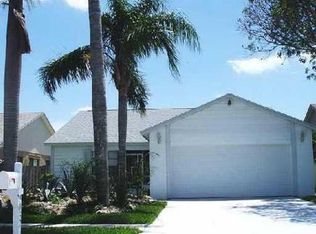 5032 Arbor Glen Cir, Lake Worth, FL 33463
