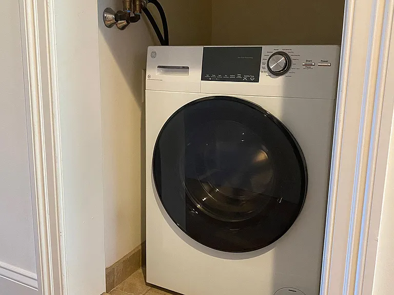 Washer-dryer-in-one