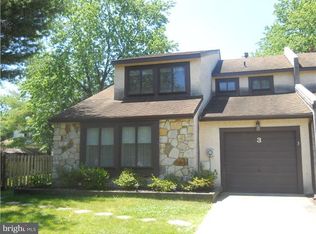 3 Turaco Dr, Voorhees, NJ 08043