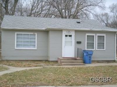 215 S Pine St, Vermillion, SD, 57069