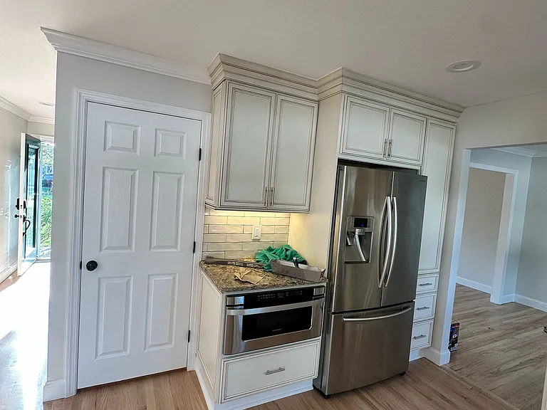 89 Parkside Ave — Photo 3