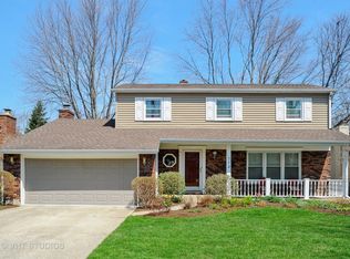 212 Selwyn Ln, Buffalo Grove, IL 60089