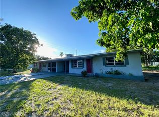 2405 Jeffcott St, Fort Myers, FL 33901
