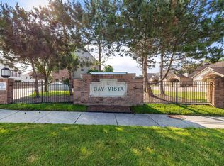 34682 Bay Vista Dr #9, Harrison Township, MI 48045