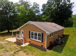 506 W Front St, Liberty, SC 29657