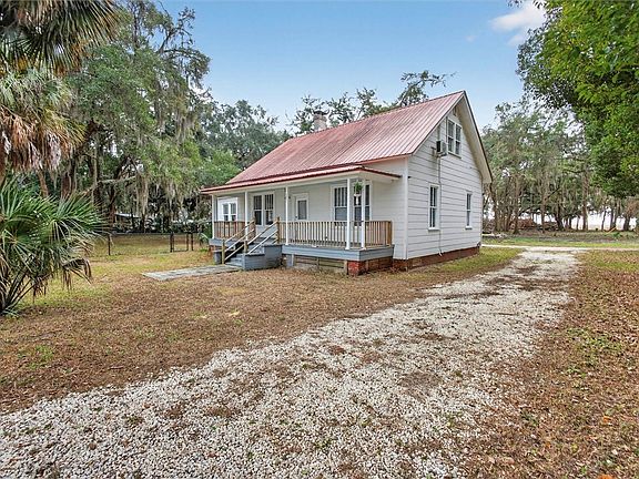 3rd image of 1401 Wayne St