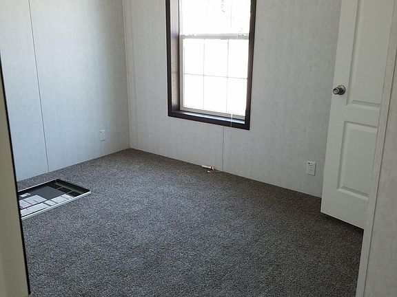 5th image of 11 Town Mills Mobile Home Park