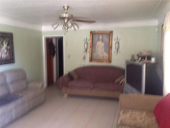 4th image of 2223 Poplar Ave