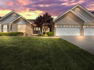 117 Berkshire Downs Dr, Saint Peters, MO 63376