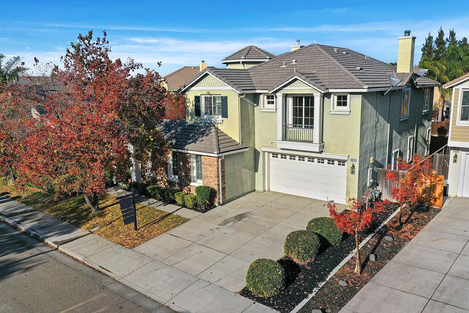 1023 Bear Pl photo 1