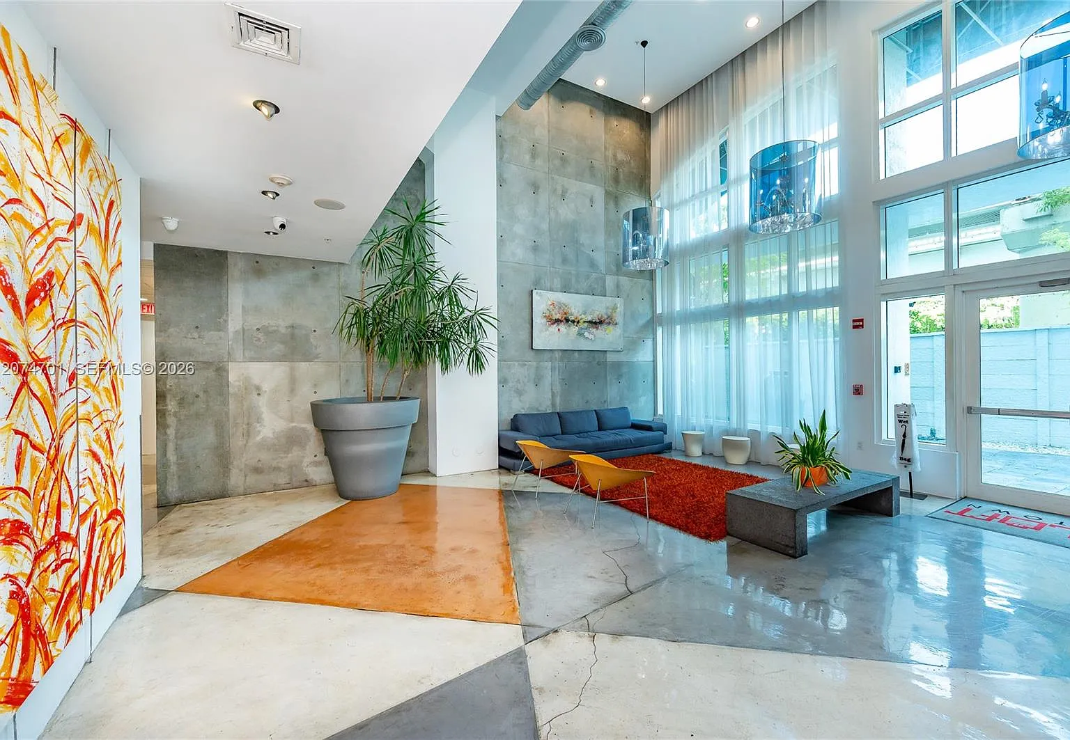 The Loft Downtown Condo — Photo 3