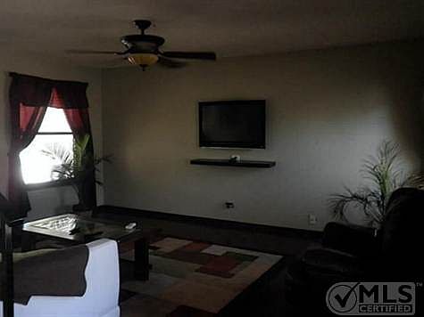 2nd image of 817 Brisa Del Mar Dr