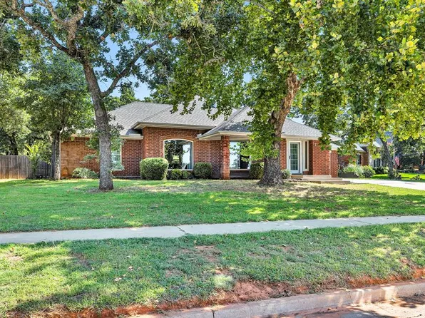 1310 Choctaw Trl, Blanchard, OK 73010