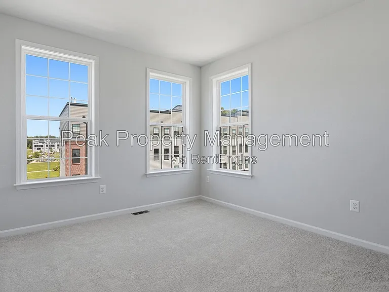 227 Brattice Dr — Photo 22