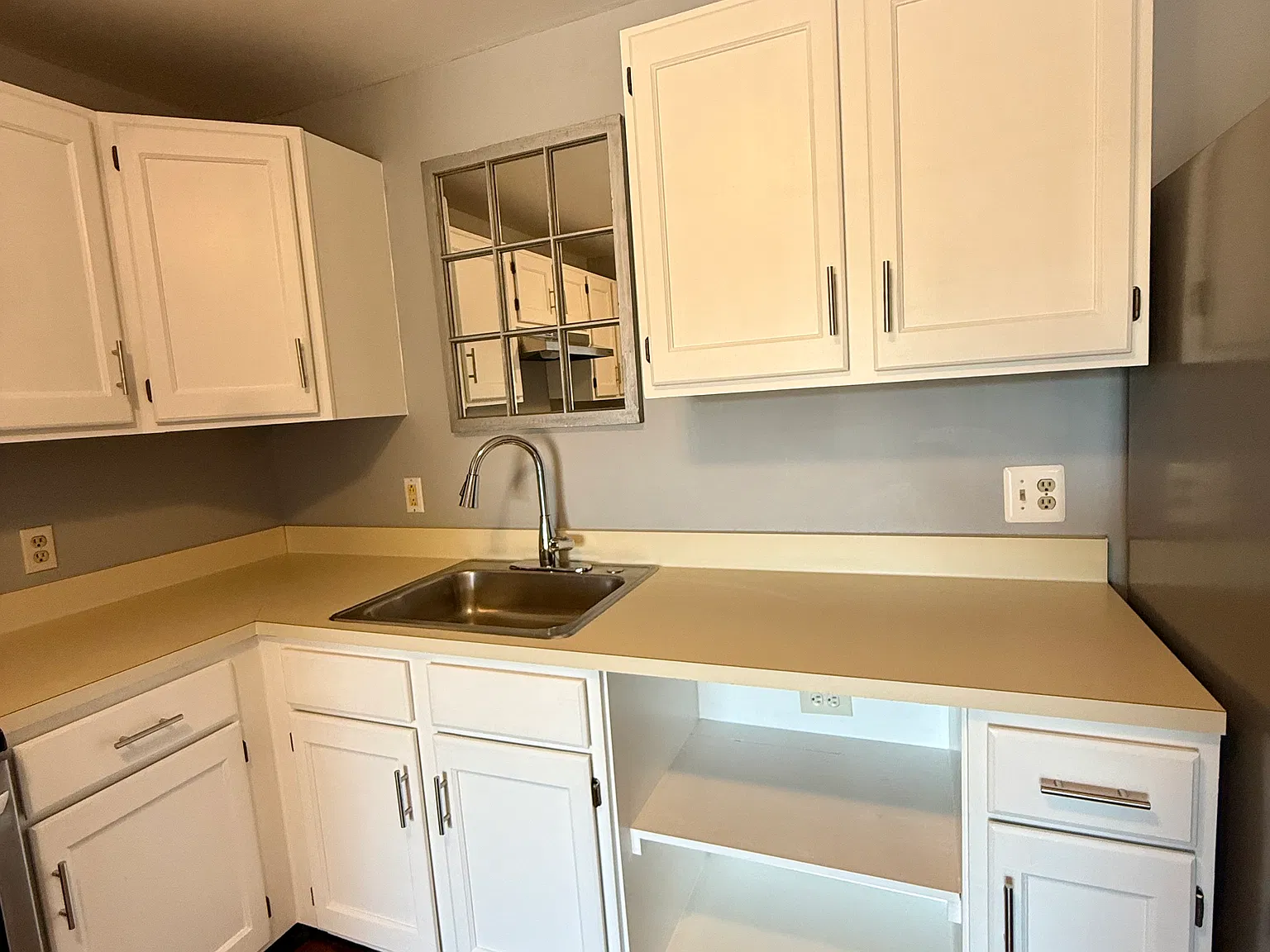 2 bed, 662 sqft, $1,750 — Photo 3