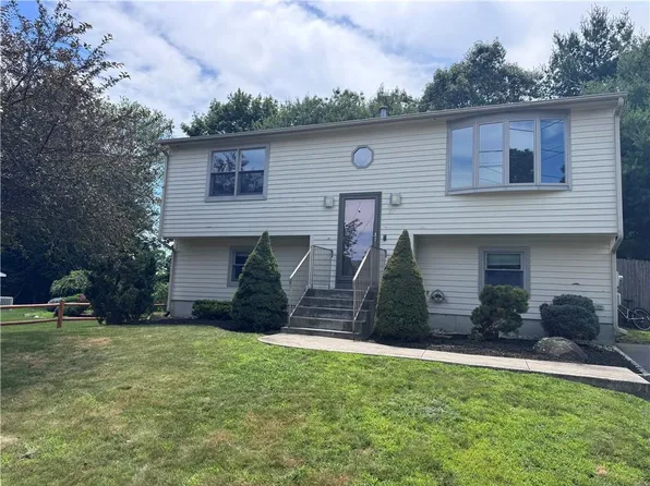 27 Brook St, West Warwick, RI 02893
