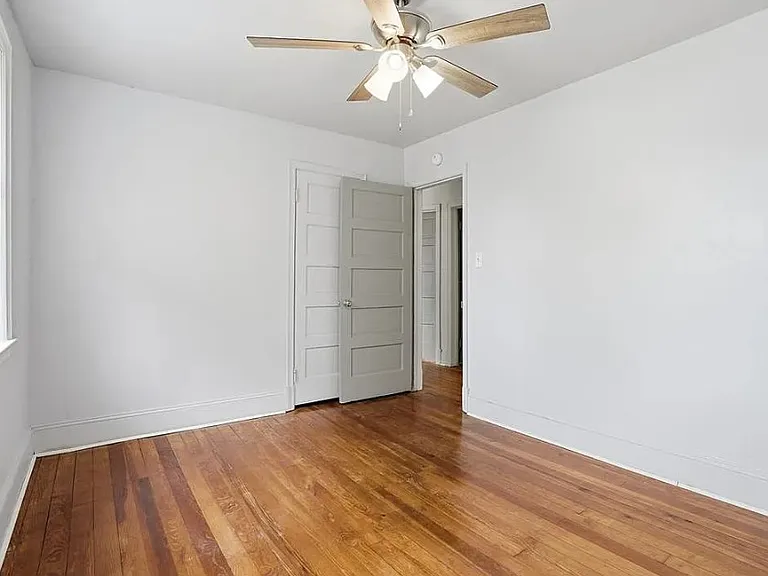 770 E Washington Ave — Photo 11