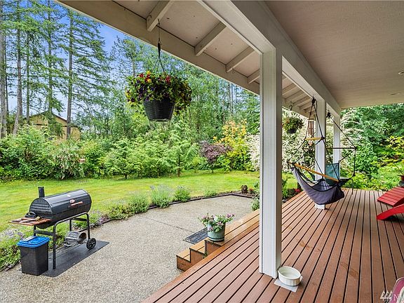 Rear covered deck