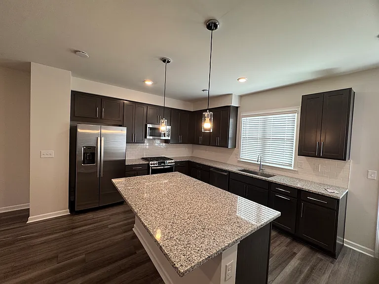 1574 Halbrook Pl SW — Photo 8