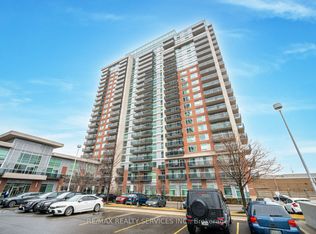 215 Queen St E #211, Brampton, ON L6W 0A9