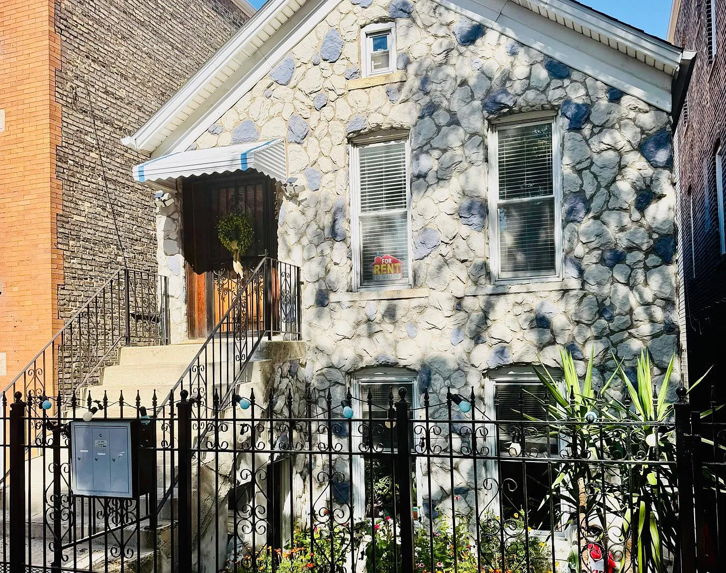 1722 W Cullerton St — Photo 1