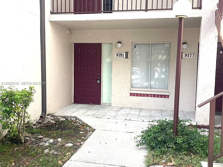 9181 SW 138th Pl #9181 — Photo 2