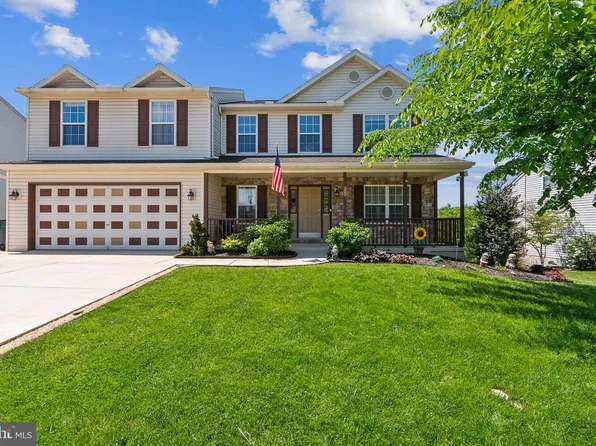389 Mountain Blvd, Wernersville, PA 19565