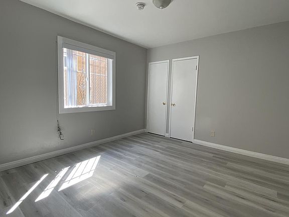 4th image of 721 W 56th St APT 1