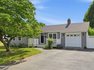 336 Dover Ave, East Providence, RI 02914