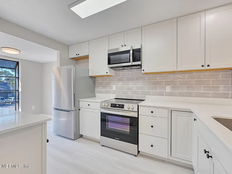 225 Cranes Lake Dr — Photo 10